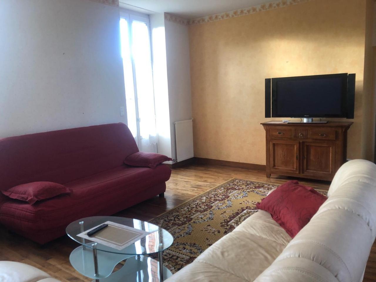Gite -Belle Maison Dans Une Ancienne Ecole-Tarif Reduit Hors We ! Chanzeaux Εξωτερικό φωτογραφία